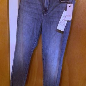 Ankle Jeans